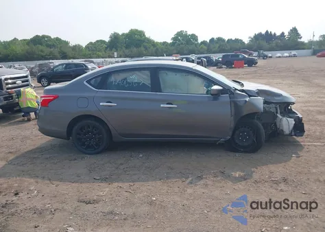 2018 Nissan Sentra S из США, поврежденный, VIN 3N1AB7AP3JY332379